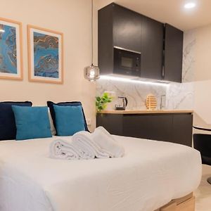 Studio met een Queen Size Bed